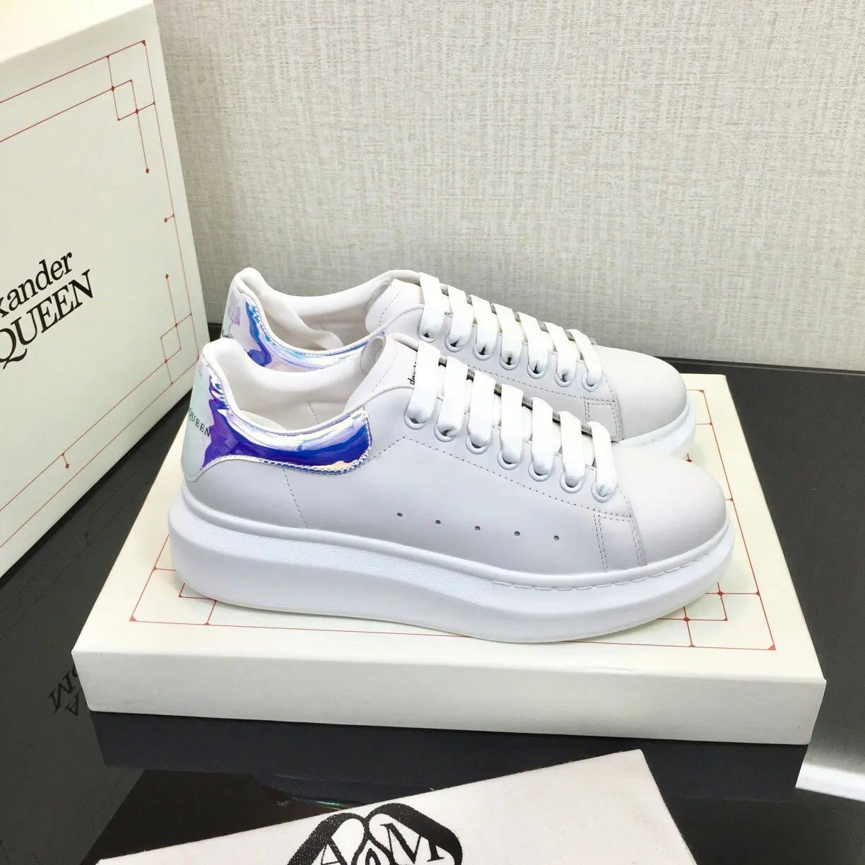 👟👟Ex-factory price 480👟👟 The latest upgraded version in 2022. The material is made of silk matte cowhide with sheepskin lining